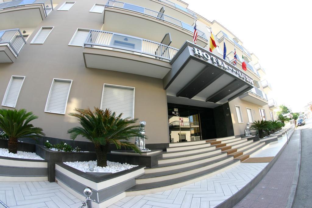 Hotel Luxor Casoria Exterior photo