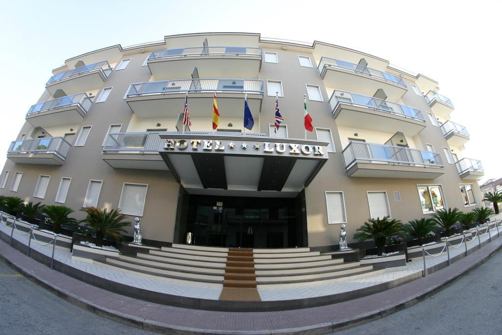 Hotel Luxor Casoria Exterior photo
